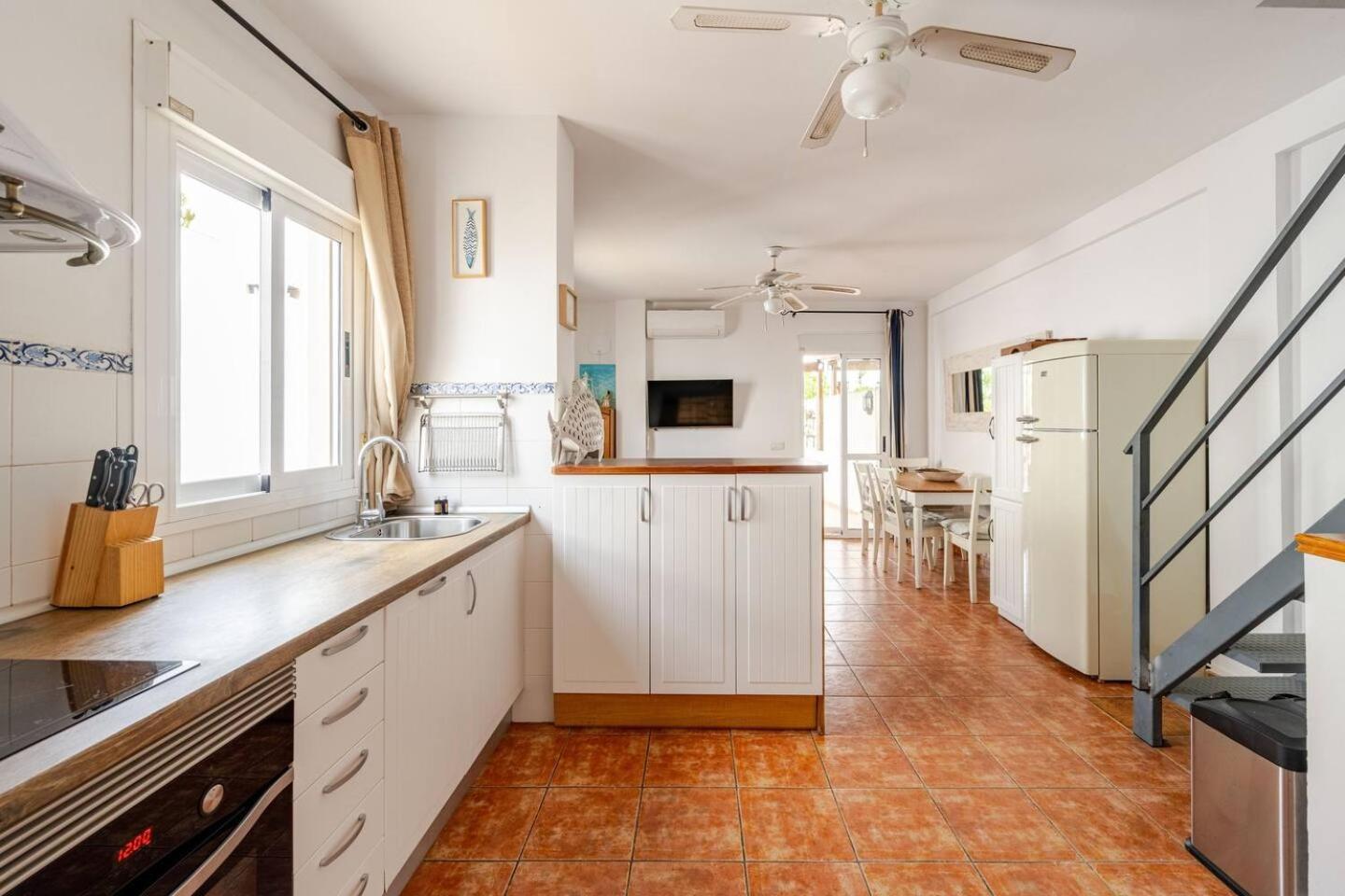 Alzeina, Casa Con Mucho Encanto A 300Mtr De La Playa Agua Amarga  Luaran gambar